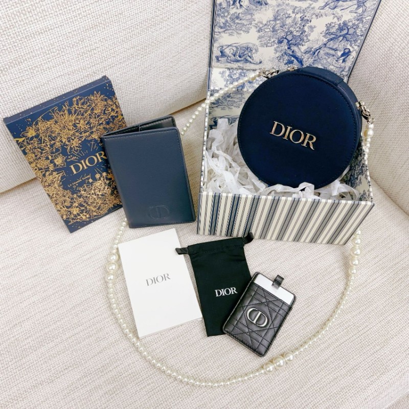 DIOR Beauty圓形有鏡化妝手袋 gift set